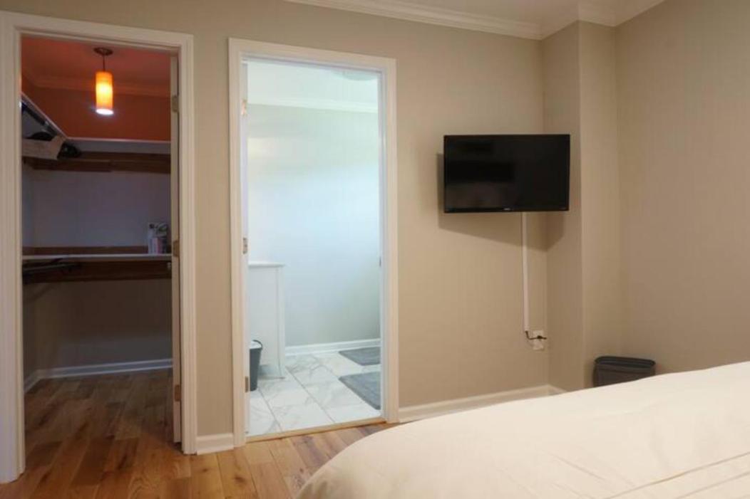 Atlanta Unit 2 Room 2 - Peaceful Weekend Getaway Private Bedroom & Bathroom المظهر الخارجي الصورة